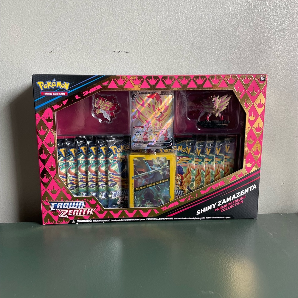 Shiny Zamazenta Crown Zenith Premium Figure Collection Pokemon